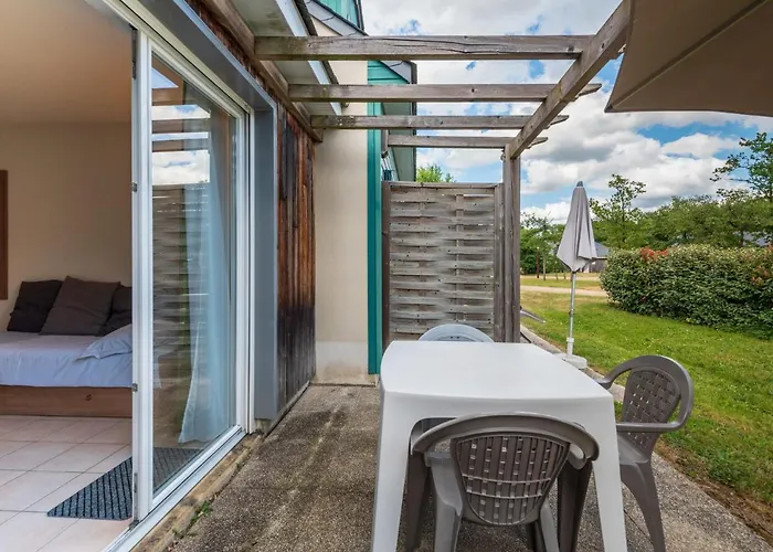 3 Pers- By Interhome * Saumur